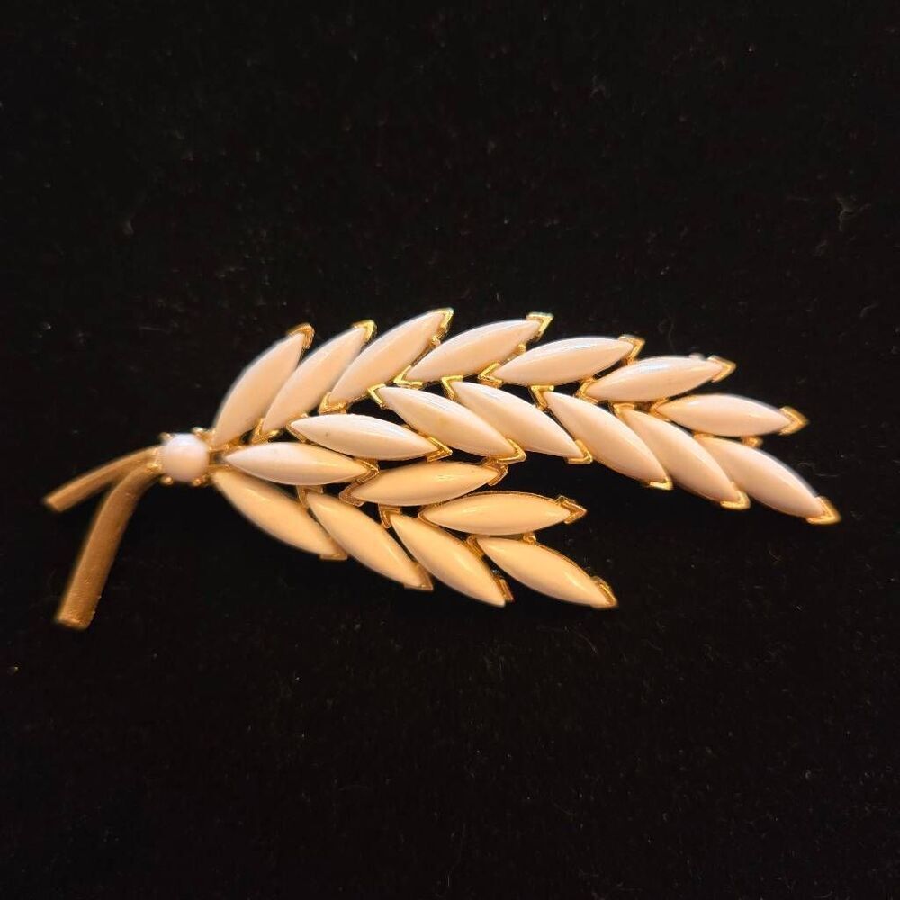 Crown Trifari Gold + White Spikelets Rare Brooch Pin